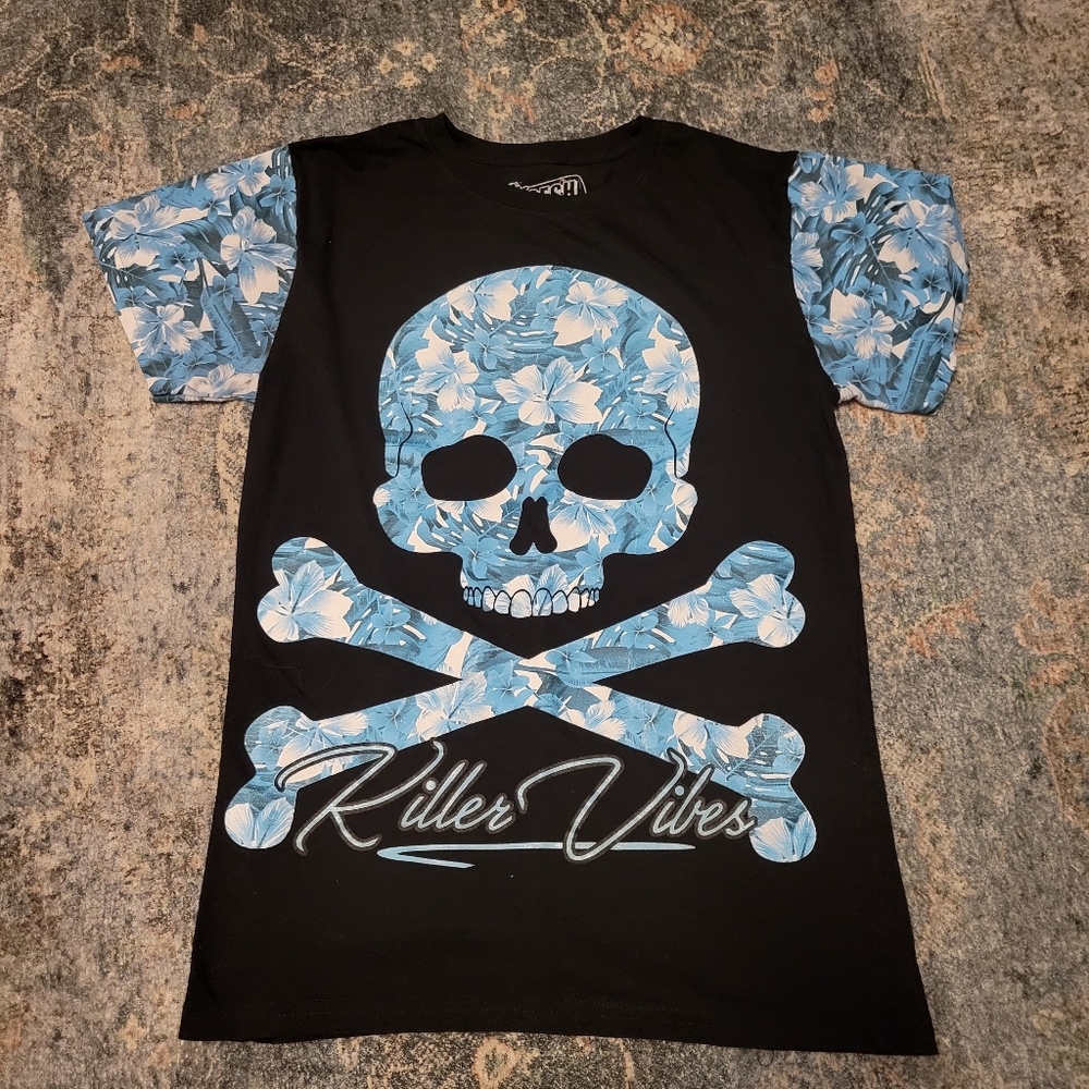 Fresh Laundry Skull Graphic T-Shirt Black and Blue Size S
